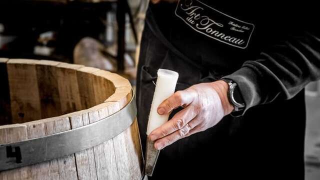 Animation tonnellerie au Domaine Chanson