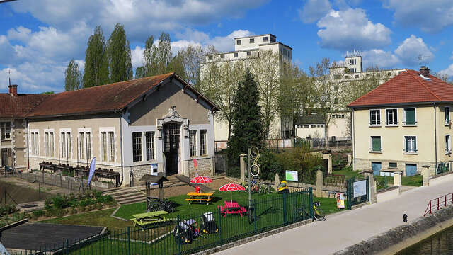 Le Batardeau - Location de vélos