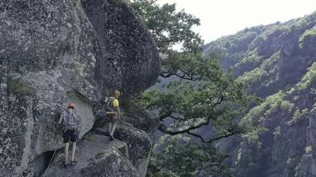 Bureau des moniteurs d'Argences-en-Aubrac - Via Ferrata