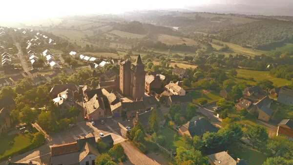 Sortie/atelier patrimoine et nature à Sainte-Radegonde : réalisation d'encres