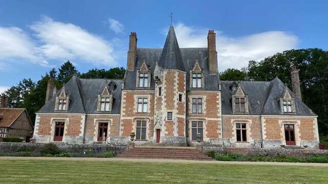 Visite du parc du château de La Ravinière