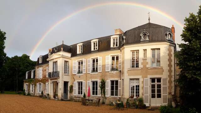 Dégustation de vins aux châteaux avec un jeune vigneron