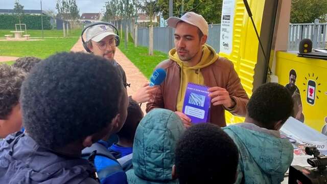 Escale de la tournée du camion de l’info « TropMytho »