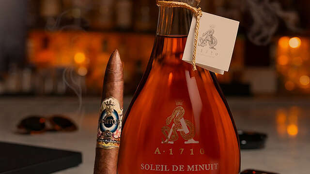 Boutique Saturne (Les Trois-îlets)