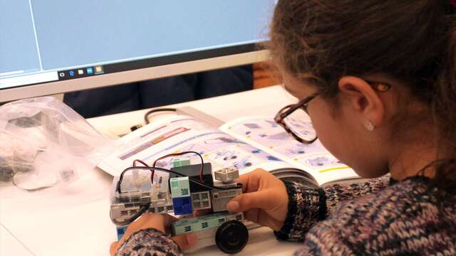 Ateliers bihebdomadaires de robotique et codage Algora