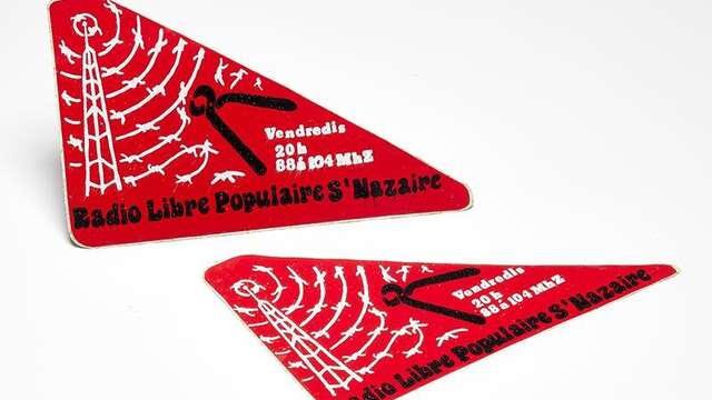 Radio libre populaire, des voix pirates : visite-flash
