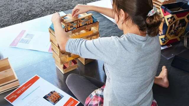 Jeu de (re)construction, atelier à l'Écomusée