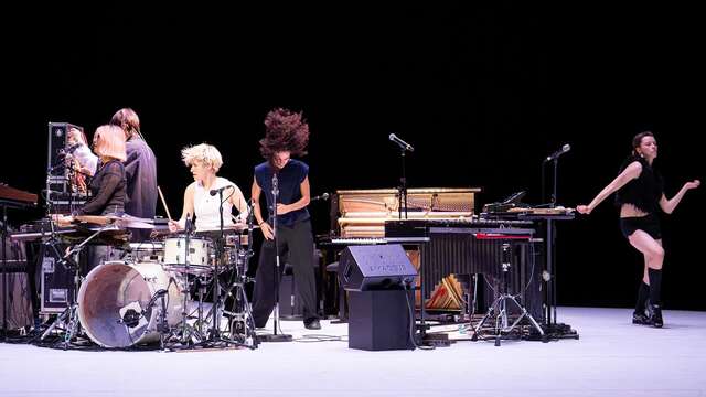 Silence / Lucie Antunes - Mathilde Monnier