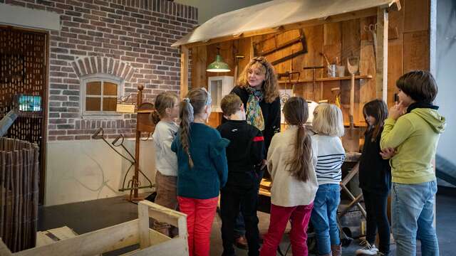 Visite de l'exposition "Chez Capiau, la vie d'un maraîcher"