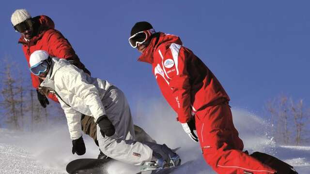 collective snowboard lesson