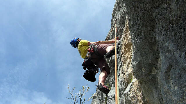 Escalade : grande voie "Roc des Tours"