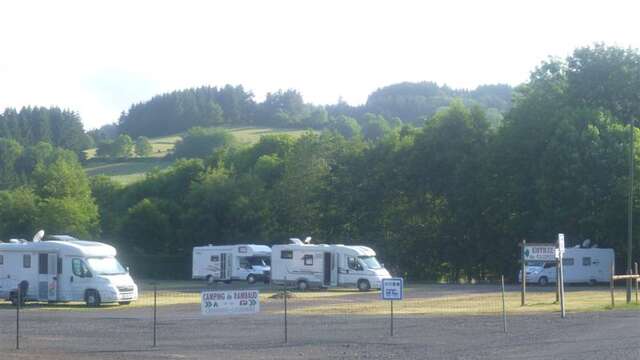 Aire de service et de stationnement pour camping-cars de Saint-Anthème