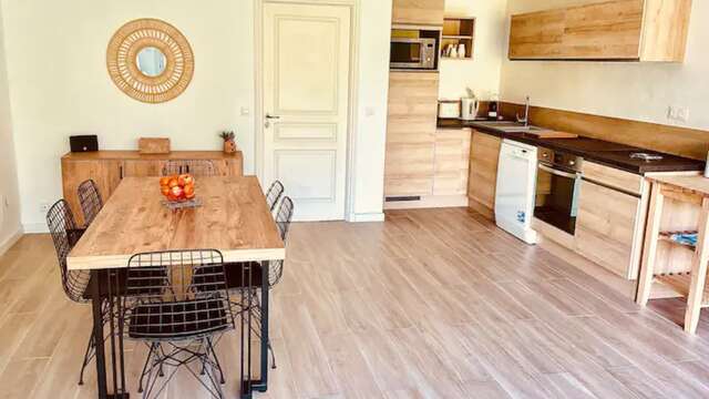 Mme PELLIZZARI Julie - Appartement rénové avec deux chambres