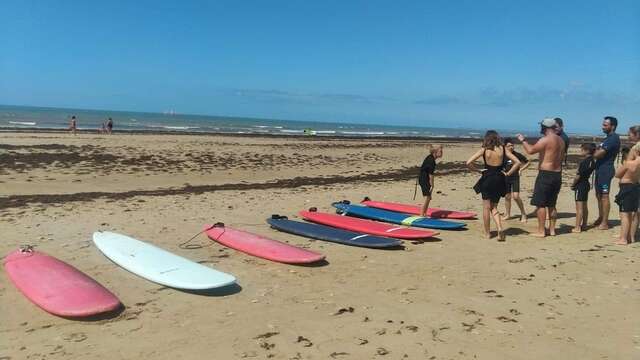 Verleih von Surfbrettern und Neoprenanzügen durch swim and surf
