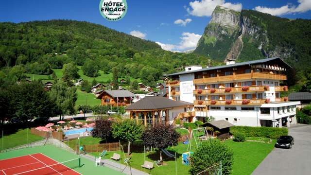 Séjour détente estivale à l'hôtel Neige et Roc****