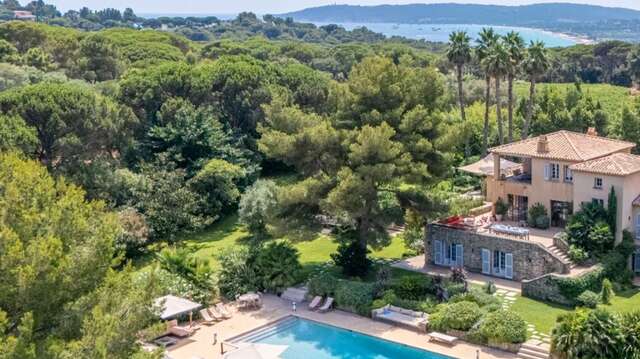 Excellence Villa Rental