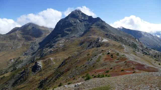 Les crêtes de Gilly et de Peyra Plata