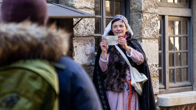 Visite familiale théâtrale "La Dame de Pérouges"