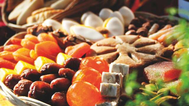 La veillée calendale : les traditions sacrées et gourmandes du Noël Provençal.