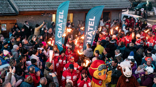 Pot d'accueil et arrivée aux flambeaux