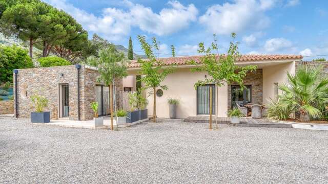 Akwabay - Villa "Cap Lardier" - T6