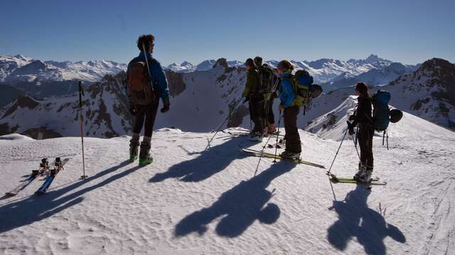 Atelier sécurité hivernale DVA à Brunissard