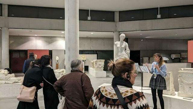 Lecture déambulatoire dans les collections