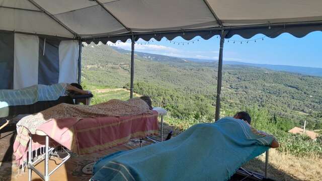 Massages in the vineyards - Domaine La Ferme Saint-Martin