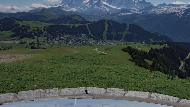 Orientation table of Signal de Bisanne