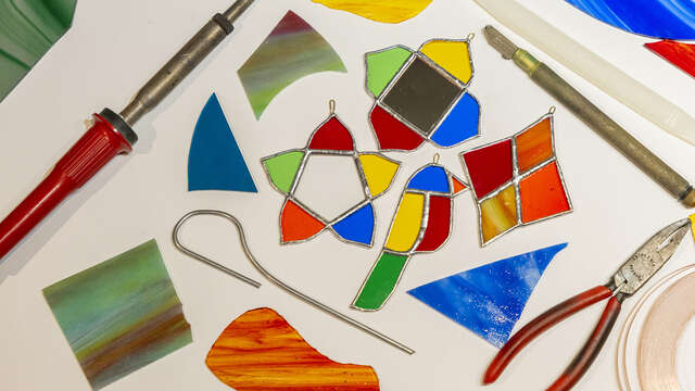 Introduction to the art of Tiffany stained glass with Mélanie Cornu