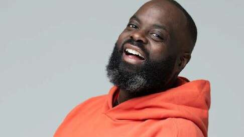 Humour : Issa Doumbia - Saison Romans Scènes 26-27