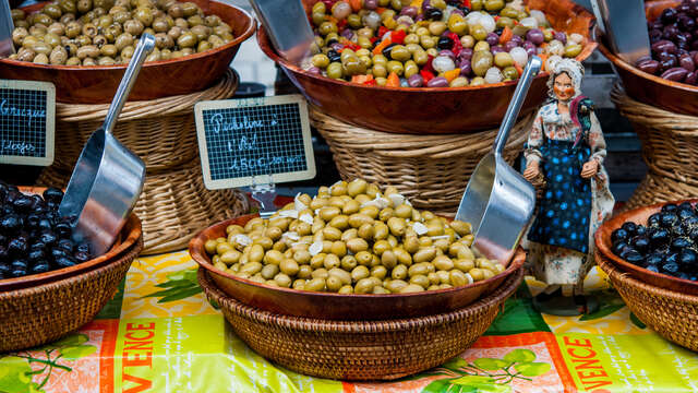 Saint Mandrier Provencal market