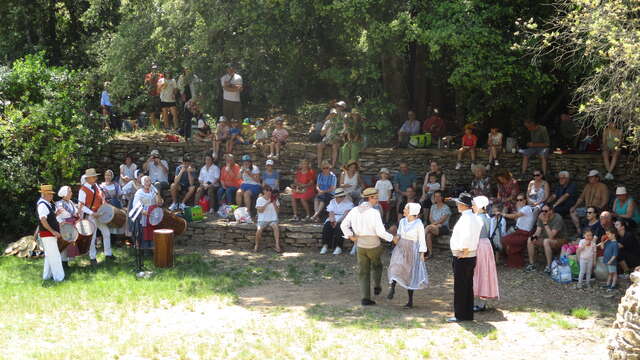 Groupe folklorique Lou Raioulet