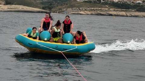 Towed buoy tower in Martigues