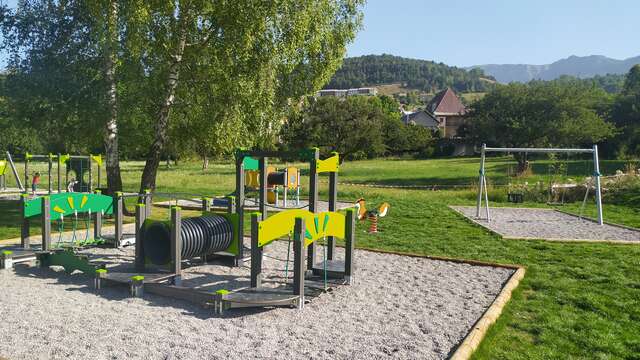 Aire de Jeux de Seyne les Alpes