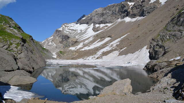 Rando pédestre à la découverte du Lac des Chambres en 2 jours - Etape 1
