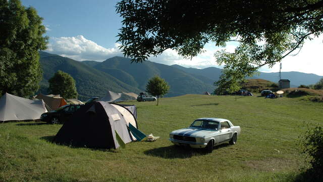 Camping à la ferme du Château de Lordat