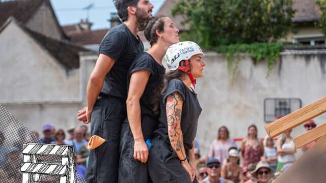 Rendez-vous au manoir de Vaubonnais - 128 kilos de mélèze
