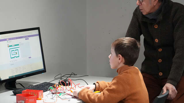 Atelier : Mini-jeux sur carte programmable