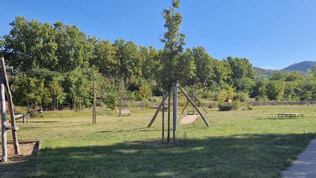 Aire de jeux de l'espace multiactivités à Malijai
