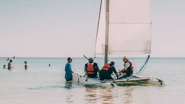 Vermietung von Katamaran / Windsurf / Funboard / Kajak bei Île de Ré Voile La Couarde