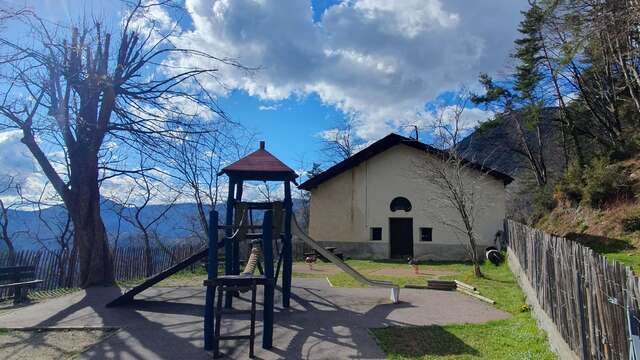 Chapelle Saint Jean Baptiste La Roche