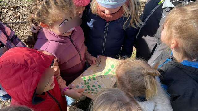 Mushers' treasure hunt