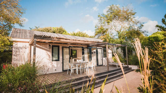 Outdoor hotel Le Phare