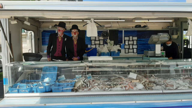 La Grande Parade des Folles Journées du Clown : déambulation de clowns