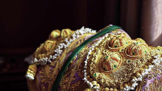 Costumes of light! In the ring, on stage and on the catwalk