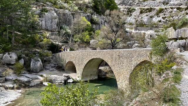 Au coeur des gorges de la Méouge - Autres Versants