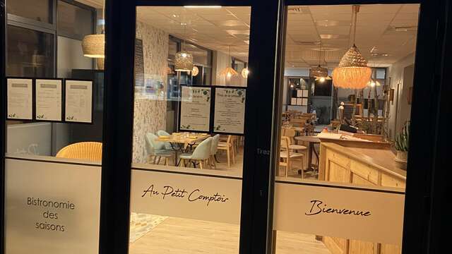 Au petit comptoir