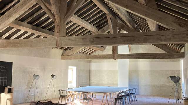 Salle du château de Sibra