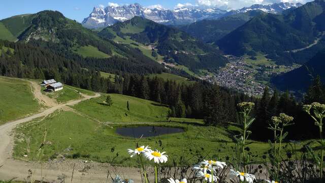 En balcon de la haute vallée d'Abondance